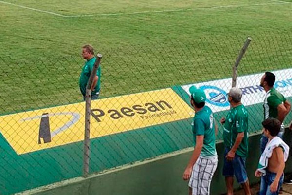 Mamoré demite Toninho Cajuru e anuncia a contratação do técnico Luiz Antônio Coelho