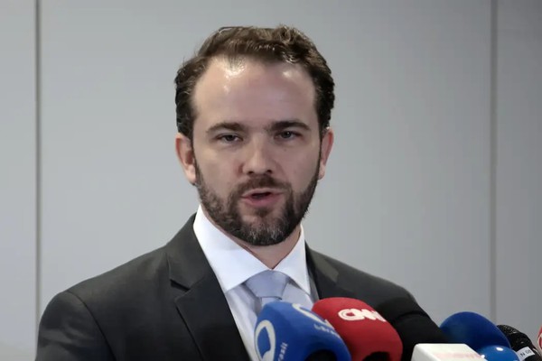 Novo Desenrola permitirá uso do FGTS para renegociação de dívidas