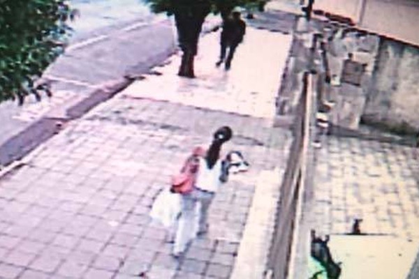 Tarado ataca secretária no centro de Patos de Minas e câmeras flagram ação