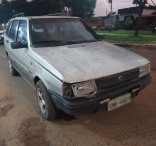 Homem com braço engessado, sem CNH e embriagado causa acidente em Varjão de Minas e é preso em flagrante