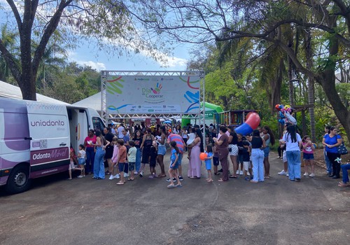 Dia de Cooperar reúne centenas de famílias com atividades e muita diversão, em Patos de Minas