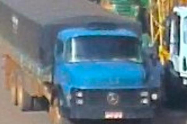 Proprietário de caminhão furtado oferece R$5 mil de recompensa para quem encontrar veículo 