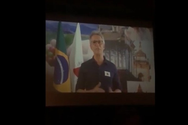 Zema é vaiado durante pronunciamento por vídeo na celebração de 35 anos do BDMG Cultural