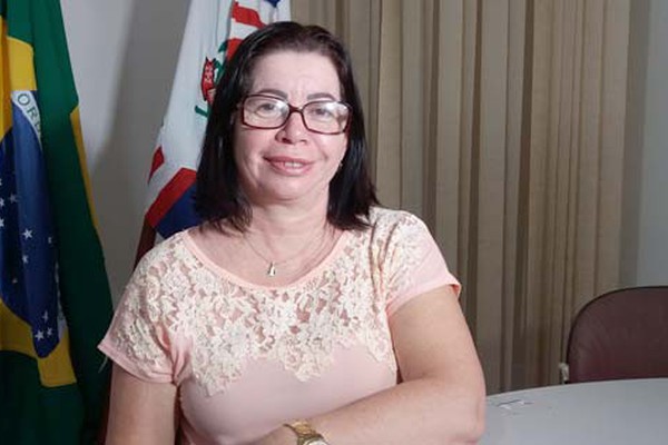 Superintendente Regional de Ensino esclarece sobre fraudes em matrículas no Jornal da Manhã