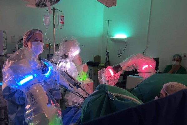 Cirurgias robóticas já somam dezenas de procedimentos em Patos de Minas e consolidam avanço na saúde