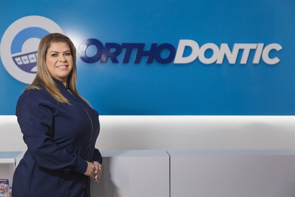 OrthoDontic presta homenagem às mulheres que escolheram seguir a carreira odontológica