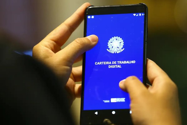 Desemprego no 2º trimestre é 5,4%, o menor já registrado no período