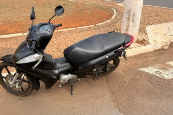 Homem é preso após avançar parada e atingir motociclista na Avenida Fátima Porto