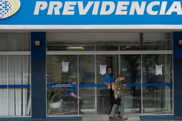 Governo destina R$ 547 milhões para ressarcir beneficiários do INSS