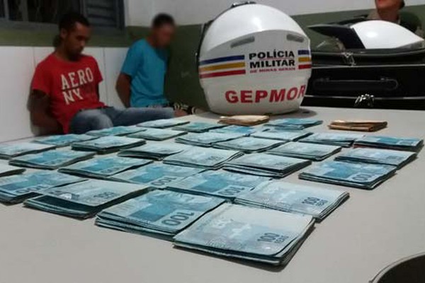 Polícia prende três suspeitos de roubo de R $280 mil e recupera parte do dinheiro