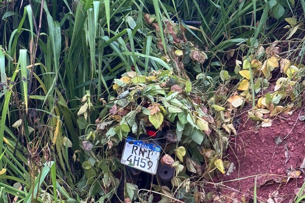 Polícia Militar recupera moto furtada durante a madrugada em Tiros e prende suspeito