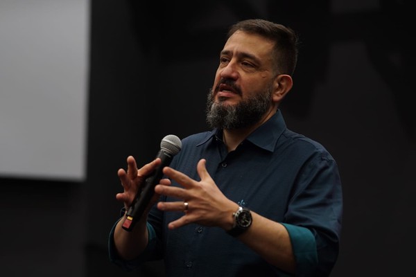 Pastor Luciano Subirá ministra em Patos de Minas na Conferência Graça Transformadora