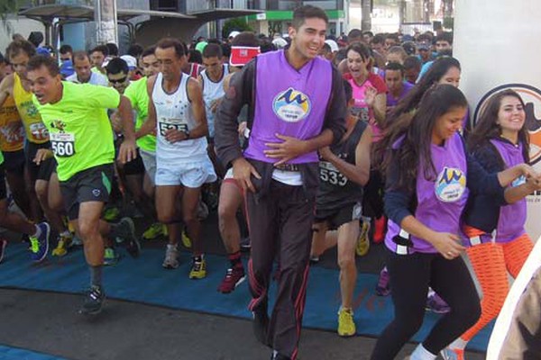 Com recorde de inscritos, Corrida do Milho leva 600 corredores para as ruas de Patos; Veja resultado oficial