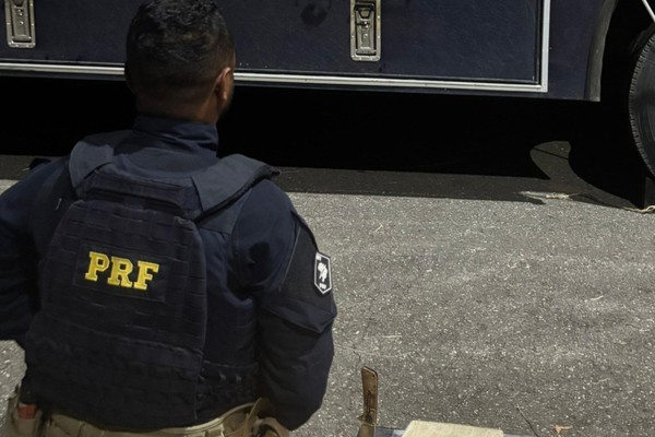 Polícia Rodoviária Federal de Patos de Minas prende motorista com droga avaliada em R$ 1 milhão na BR 365