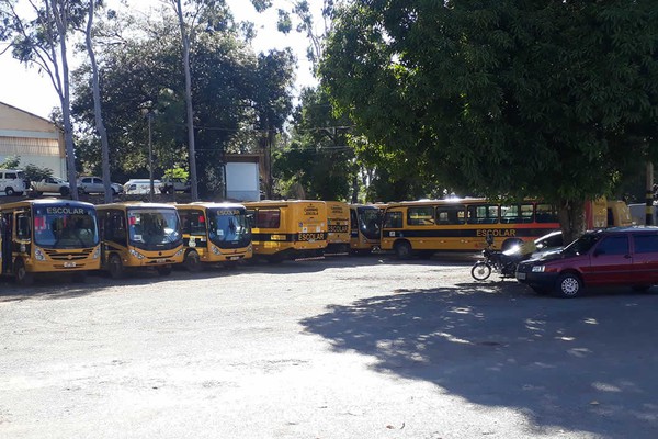 Criminosos furtam 17 baterias dos ônibus escolares da Prefeitura de João Pinheiro