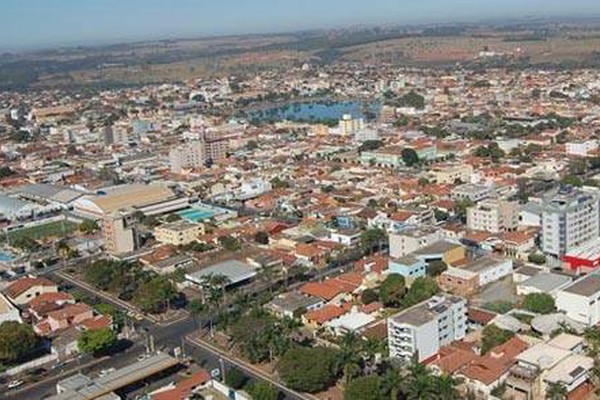 IPTU fica 5,10% mais caro para os proprietários de imóveis em Patos de Minas 
