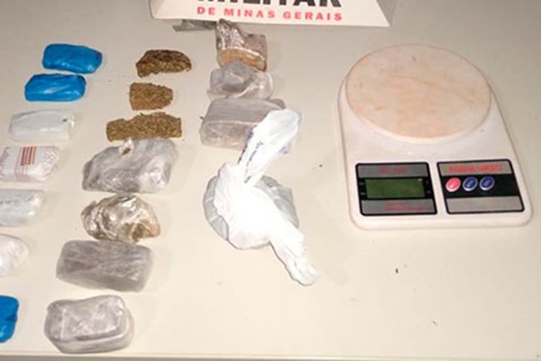 Polícia Militar prende jovem de 24 anos com diversos tabletes de maconha em Patrocínio