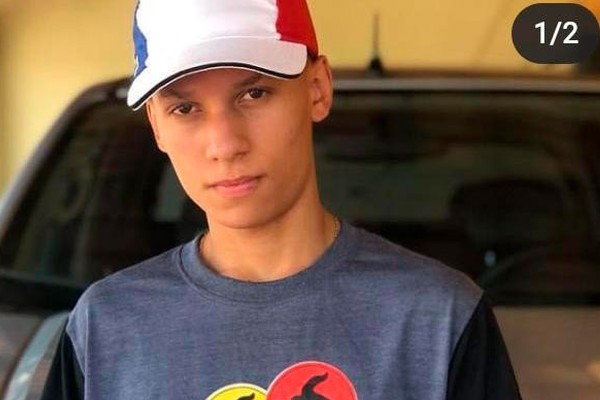 Adolescente de 16 anos se acidenta durante manobra de motocross, é socorrido, mas não resiste