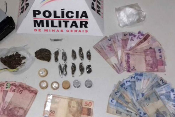 PM apreende garoto com dinheiro e droga dentro de som automotivo em São Gotardo 