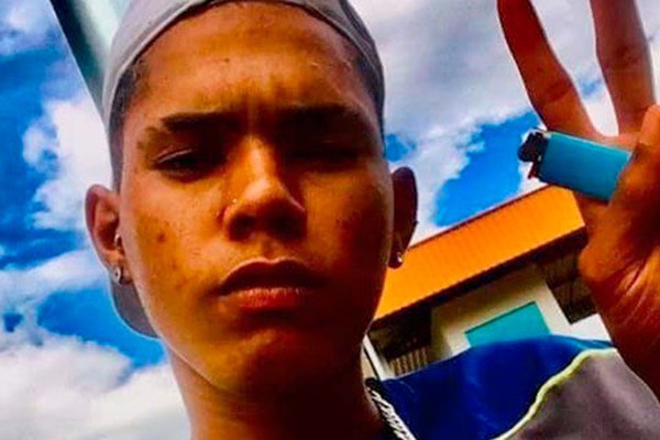 Adolescente de 16 anos morre ao ser baleado dentro de casa em mais um homicídio em Patrocínio