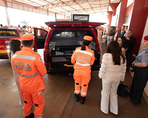 Ministério Público faz doação de 5 novas viaturas ao Corpo de Bombeiros de Patos de Minas