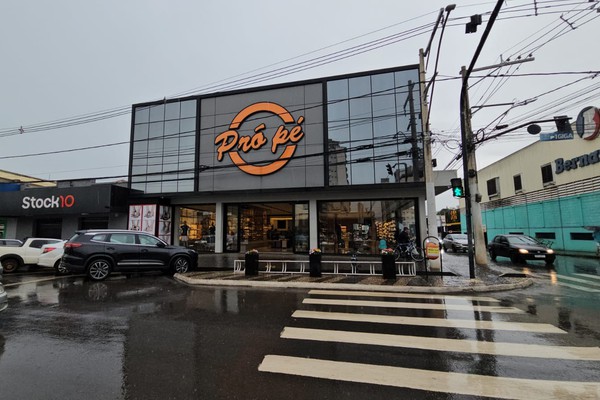 Mega Liquidação da Pró Pé Calçados começa nesta sexta-feira (09) com descontos de até 70%