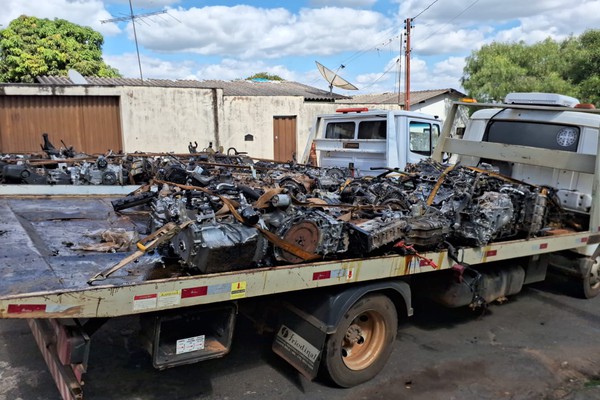 Operação contra desmanche ilegal teve quatro presos e 56 motores apreendidos em Patos de Minas e região