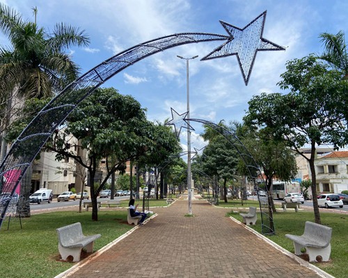 Acendimento das luzes marca o início do Renascer Natalino neste sábado em Patos de Minas