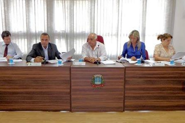 Audiência pública discute regulamentação de motofrete na Câmara Municipal de Patos de Minas