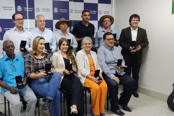 Produtores rurais são reconhecidos com honrarias durante reunião da Câmara Municipal em Patos de Minas