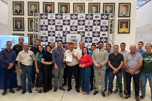 Prefeitura e Câmara dos Vereadores assinam ordem de serviço para reforma do Palácio dos Cristais