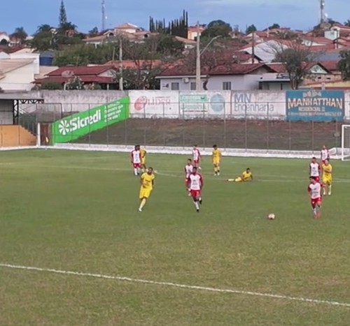 Liga Patense divulga nota de repúdio ao racismo após caso envolvendo atletas durante partida de futebol em Tiros