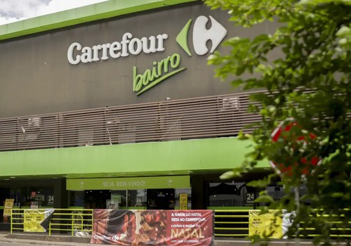 Carrefour pede desculpas e frigorífico encerra boicote ao grupo