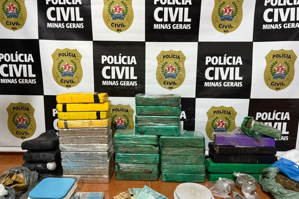 Operação prende 4 pessoas e apreende grande quantidade de drogas avaliada em R$1milhão, em Patos de Minas