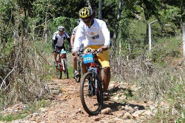 Enduro de Mountain Bike movimenta as trilhas da Baixadinha neste domingo