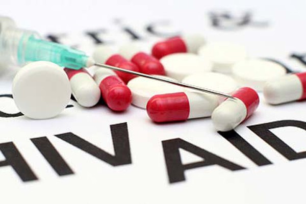 Paciente reclama da falta de medicamento antirretroviral para o tratamento da Aids