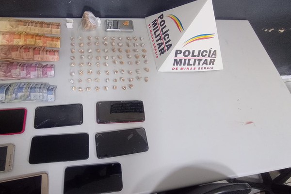 Polícia Militar encontra grande quantidade de crack e prende suspeitos de tráfico em Patos de Minas