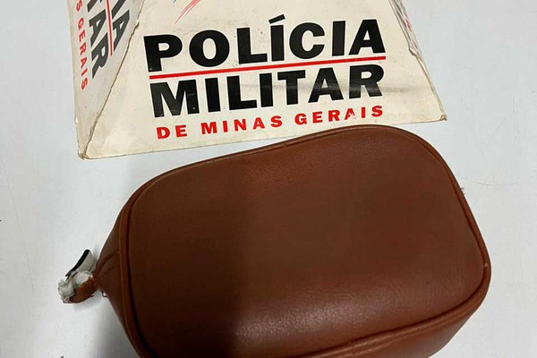 Perseguido por populares, homem é preso após roubar bolsa de mulher e deixar criança ferida
