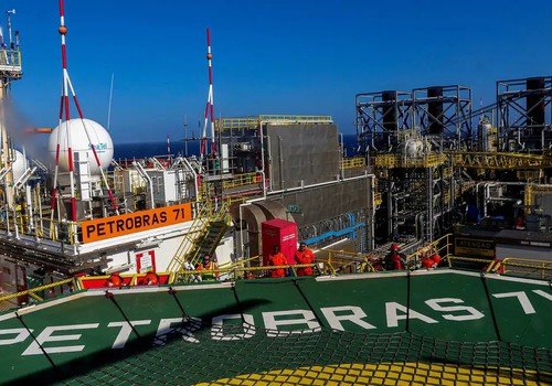 Produção de petróleo e gás atinge 4,921 milhões de barris em novembro