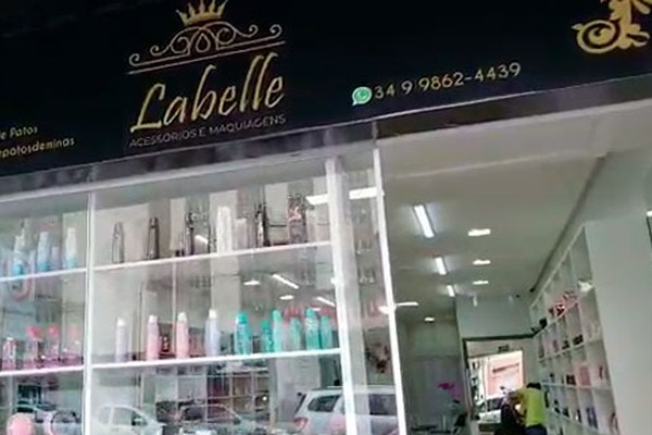 Labelle chega a Patos de Minas com loja exclusiva de maquiagens e produtos de beleza