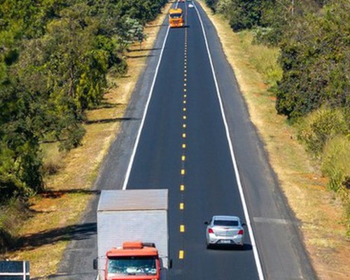 Em ano eleitoral, Governo de MG anuncia perdão de R$119 milhões em prol da EPR antecipar duplicação da BR 365