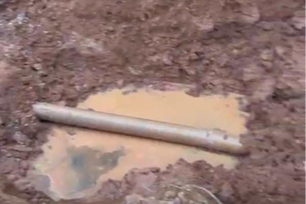 Obra da Copasa causa inúmeros transtornos e moradores cobram providências