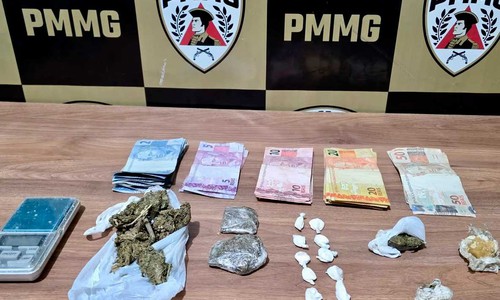 Cão farejador encontra drogas escondidas em meia e paredes de casa em São Gotardo