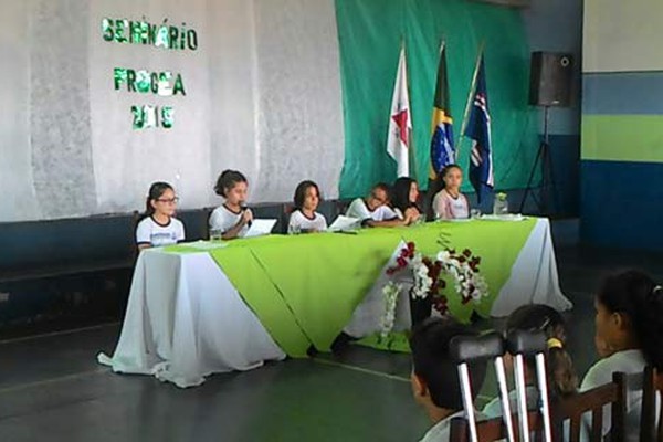 Seminário reúne alunos e entidades para discutir o Meio Ambiente em Patos de Minas