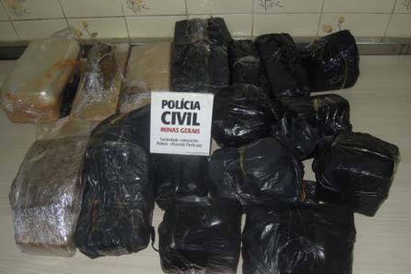 Polícia Civil apreende 12 quilos de maconha e cocaína em operação na BR 365
