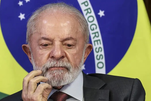 Lula critica atuação de Eduardo Bolsonaro nos EUA e defende cassação