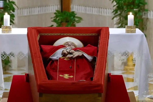 Papa Francisco: velório aberto começa amanhã, funeral será no sábado