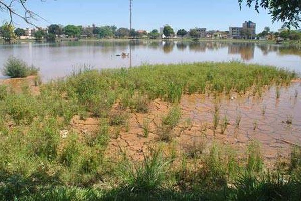 Copasa e Prefeitura estudam projeto em parceria para desassoreamento da Lagoa Grande