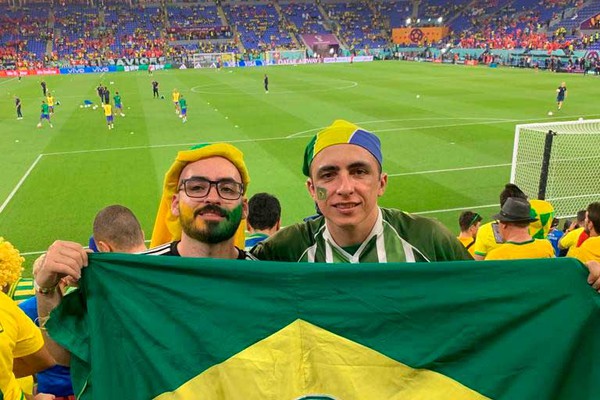 Patenses levam a paixão pelo Mamoré ao jogo do Brasil no Catar e foto percorre as redes