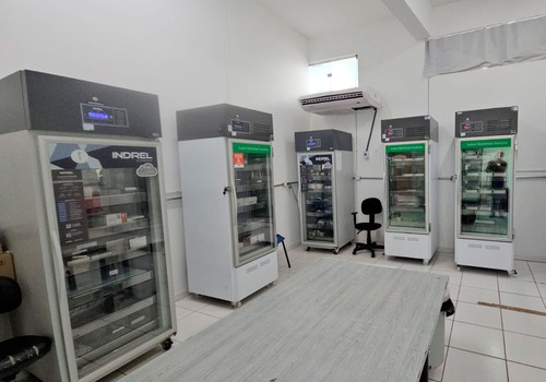 Patenses lotam unidades de saúde com problemas respiratórios, enquanto sobram vacinas nos postos